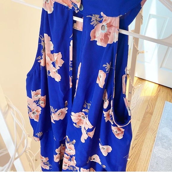 Blue romper with pink flowers - Picture 2 of 4